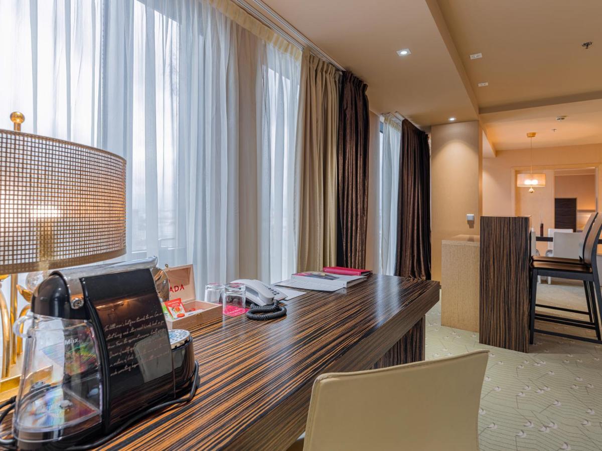 รามาดา บาย วินด์แฮม ซิบิว Hotel ซีบิว ภายนอก รูปภาพ
